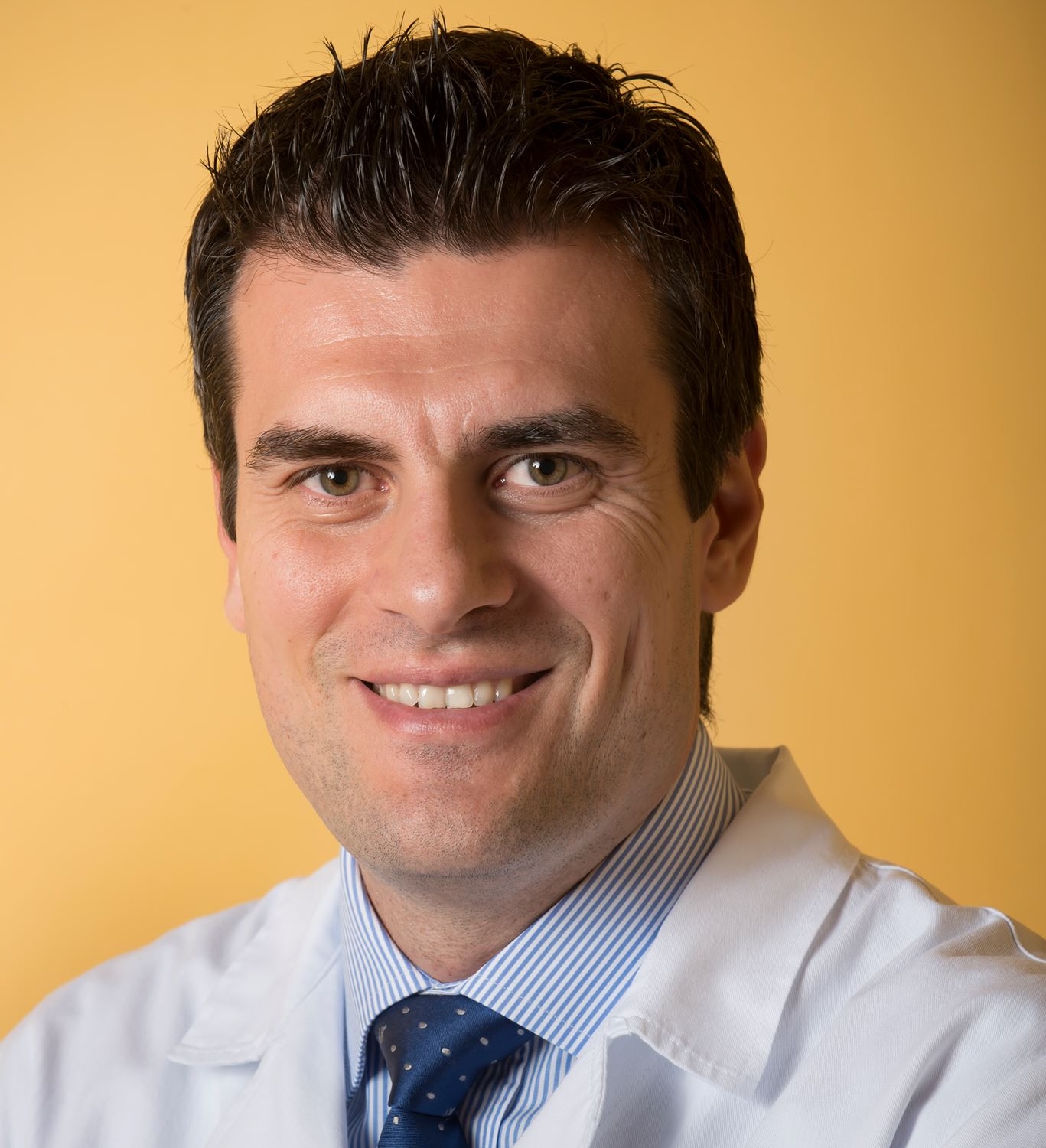 Dr Akis Tsapralis