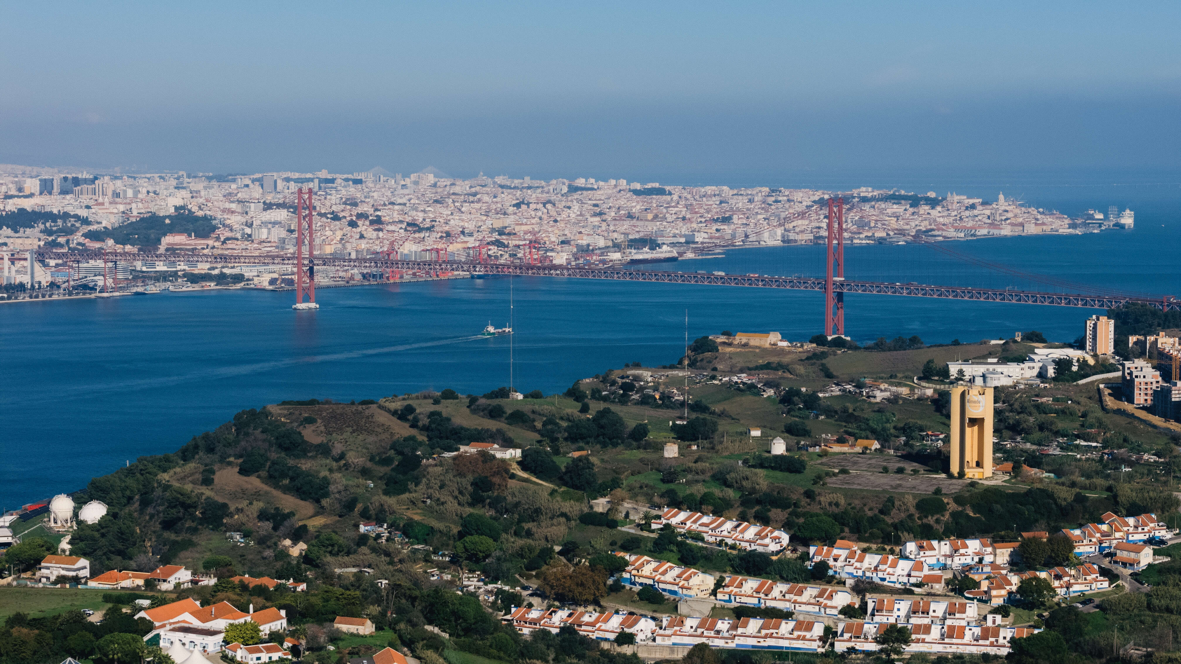 Lisbon — 25 de Abril Bridge